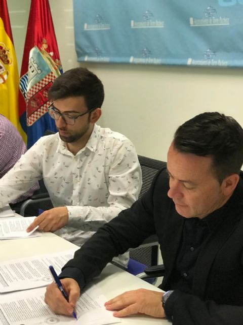El Ayuntamiento firma contrato con STV Gestión - 2, Foto 2