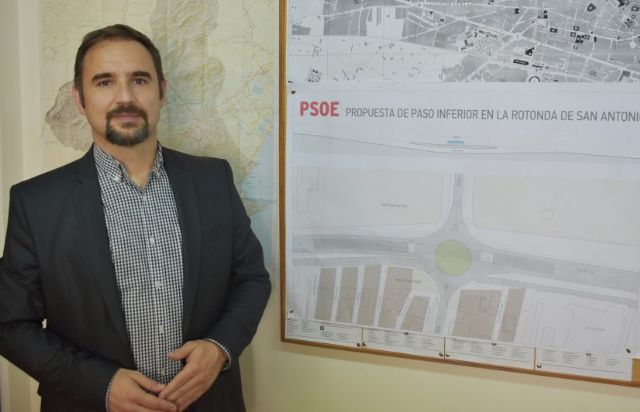 El PSOE reclama en el Pleno acelerar la solución a los atascos diarios en San Antonio, el mantenimiento de instalaciones deportivas y medidas en materia de sanidad - 1, Foto 1