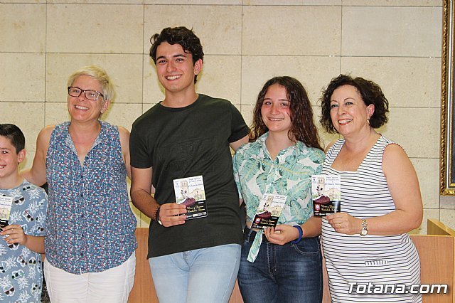 Se presentan los güerteros infantiles y juveniles que abanderarán el desfile costumbrista del próximo día 9 de junio, Foto 3