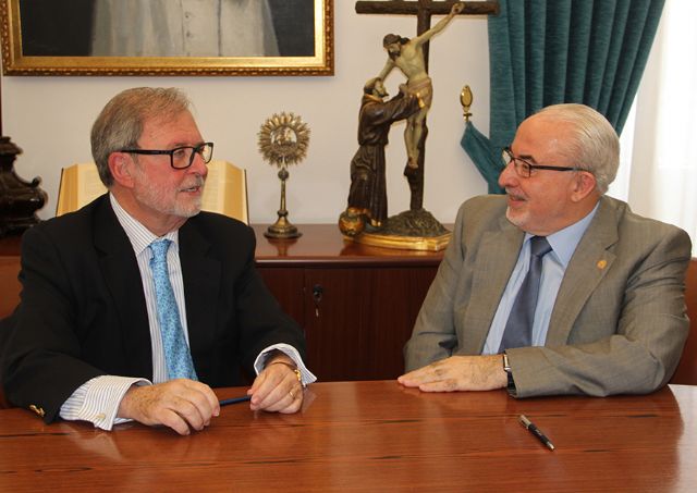 Crean una cátedra sobre Dermatología Plástica única en España - 1, Foto 1