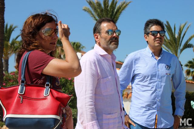 MC: Ante la dejadez estatal y regional, MC apoya la reivindicación de los vecinos de Estrella de Mar por un baño limpio - 2, Foto 2