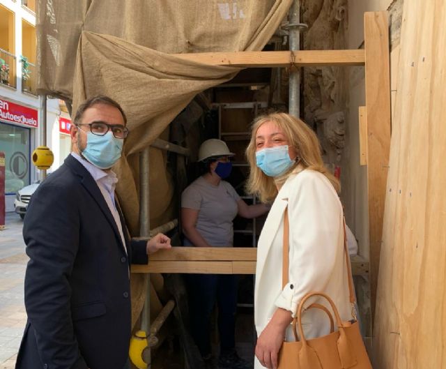 Entran en su última fase los trabajos de restauración de la fachada del Palacio de Guevara para acabar con las humedades - 1, Foto 1