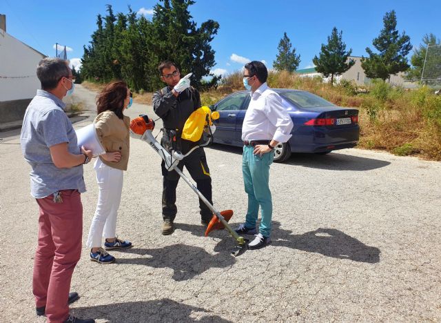 El Ayuntamiento de Caravaca lleva a cabo un plan especial de desbroce - 3, Foto 3