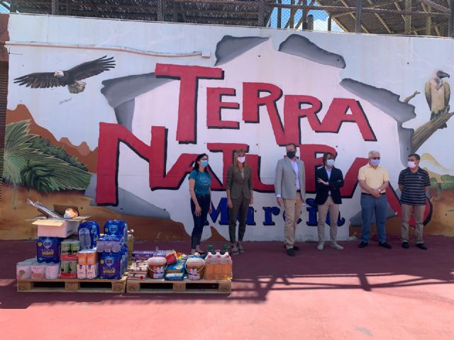 Terra Natura dona 580 kilos de productos de primera necesidad al Banco de Alimentos - 1, Foto 1