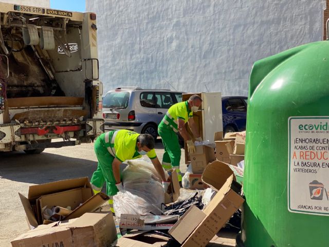 Dejar la basura fuera del contenedor, factor de riesgo para la expansión del virus - 2, Foto 2
