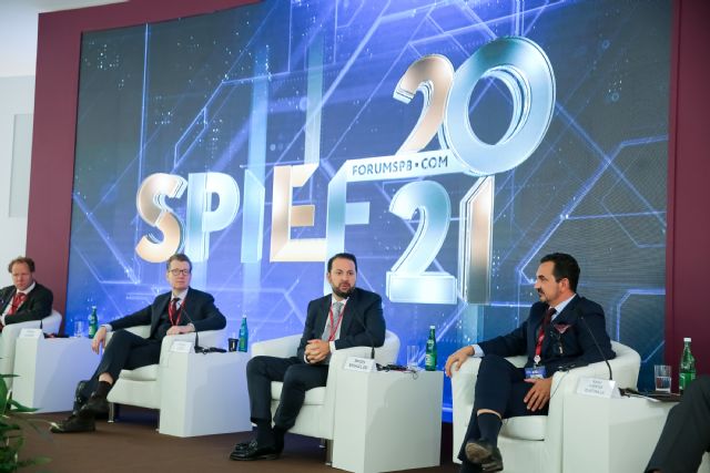 Rafael Fuertes interviene en el Foro Econmico Internacional de San Petersburgo junto a lderes polticos de todo el mundo, Foto 1