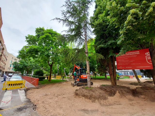 Las obras en Ciudad Jardín mejorarán la accesibilidad y visibilidad para ganar en seguridad, conservando todo el arbolado para potenciar una las zonas verdes más importantes del casco urbano de Caravaca - 2, Foto 2