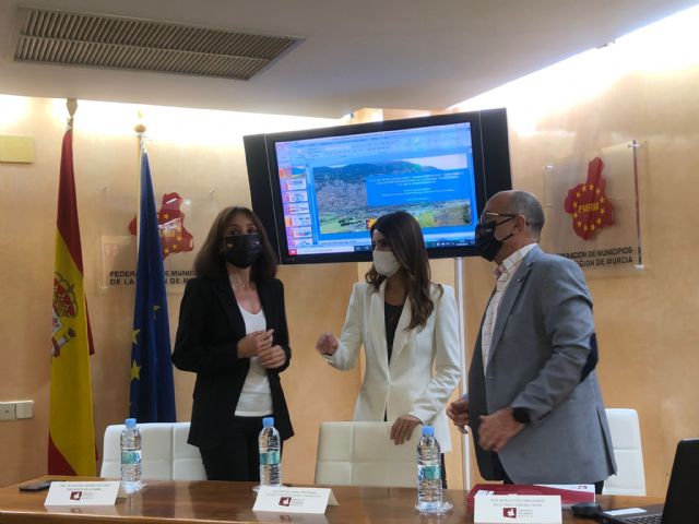 La Alcaldesa de Bullas participa en el encuentro sobre el Reto Demográfico - 1, Foto 1