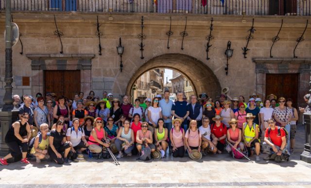 El consejero de Salud participa en la peregrinación a Caravaca de la Cruz organizada por el programa Cuidamos de ti del SMS - 1, Foto 1