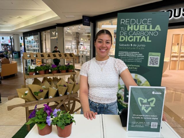 Carrefour Property impulsa una campaña que permite reducir las emisiones de CO2 equivalentes al consumo que realizan más de 1,25 millones de bombillas durante un día - 1, Foto 1