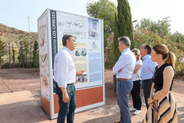 El alcalde de Lorca recorre el Parque de Los Cipreses días antes de la conmemoración de las Jornadas Europeas de la Arqueología - 4, Foto 4