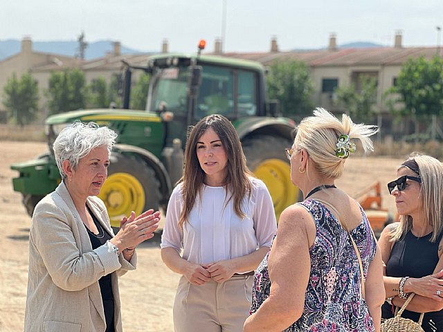 Murcia intensifica la limpieza y mantenimiento de solares municipales en barrios y pedanías - 1, Foto 1