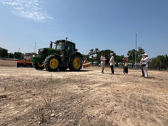 Murcia intensifica la limpieza y mantenimiento de solares municipales en barrios y pedanías - 2, Foto 2
