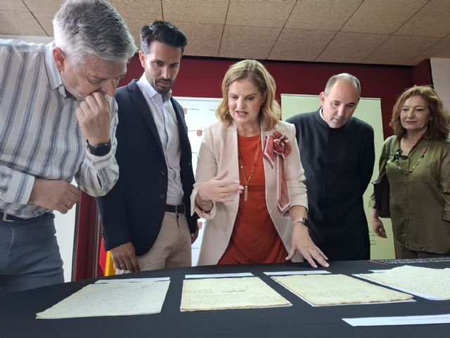 El Ayuntamiento recibe del Archivo General documentos históricos de Alcantarilla fechados entre los siglos XVII y XIX - 2, Foto 2