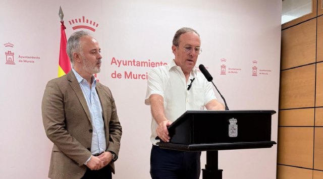 VOX: El PP castiga a trabajadores y vecinos a pagar m�s zona azul en el Infante y naranja y verde en Vistalegre