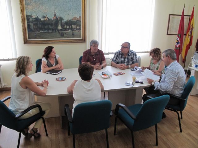 Servicios Sociales dota a La Huertecica con 132.800 euros gracias a la firma de un convenio - 1, Foto 1