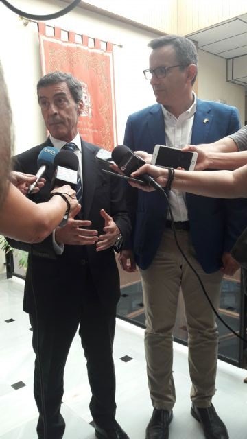 El delegado del Gobierno preside la junta local de Seguridad de Alhama, donde las infracciones penales descienden un 26%, Foto 2