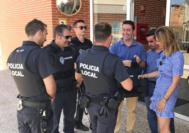 El Ayuntamiento torreño adquiere 20 chalecos antibalas para la Policía Local - 1, Foto 1
