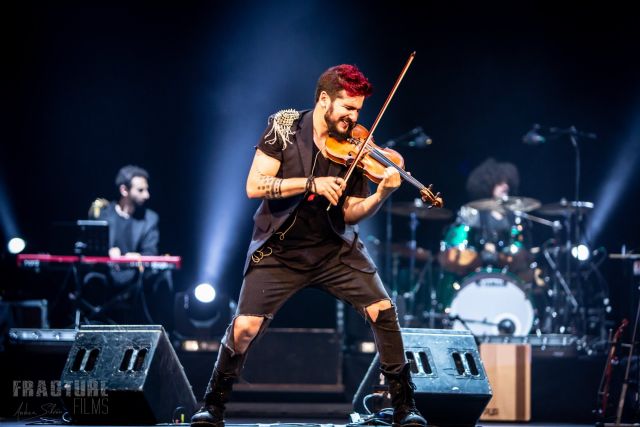 Llega a El Batel el nuevo show de Strad, violinista principal de las agrupaciones de Ara Malikian - 1, Foto 1