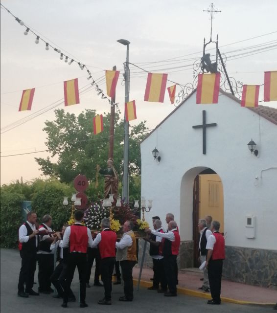 El PP de Las Torres de Cotillas con los vecinos del Barrio de San Pedro este domingo en su día grande de fiestas patronales - 5, Foto 5