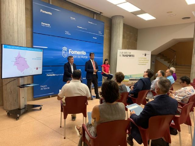 La Comunidad apuesta por la intermodalidad en el Área Metropolitana de Murcia para crear una red coordinada de los transportes públicos - 1, Foto 1