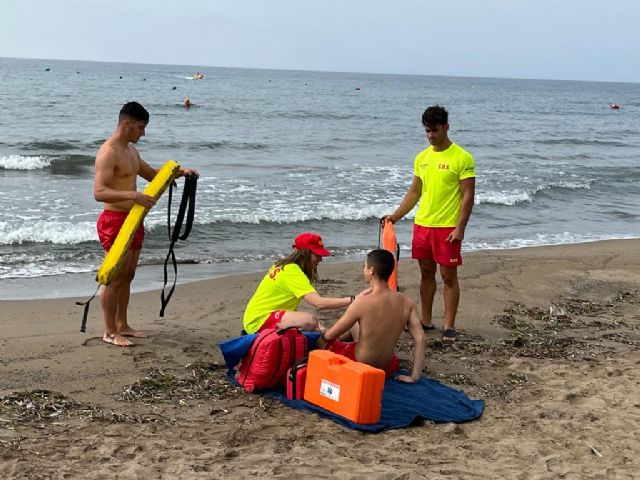 El Plan de Vigilancia, Rescate y Salvamento contará con 10 socorristas, varias embarcaciones, motos acuáticas y todoterrenos para garantizar la seguridad en la costa lorquina y la playa fluvial de Coy - 1, Foto 1