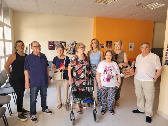 El PSOE cede a los mayores de Santa Eulalia un local sin luz - 2, Foto 2