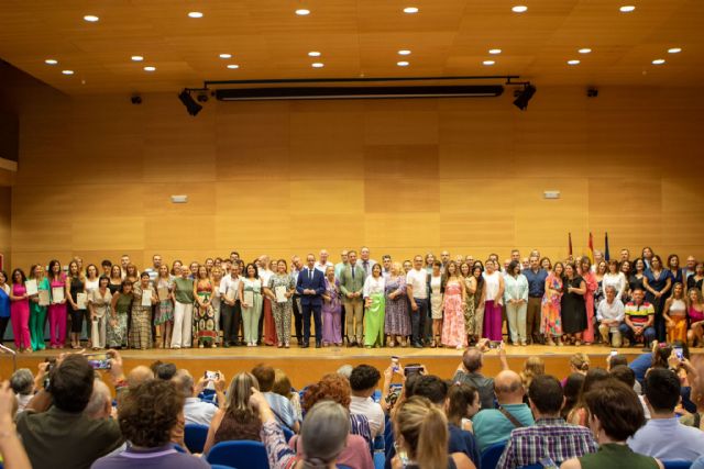 92 funcionarios de la Administración regional toman posesión de sus puestos - 1, Foto 1