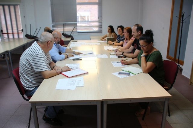El edil de Educacin celebra el primer encuentro con las AMPAS de los CEIP, Foto 1