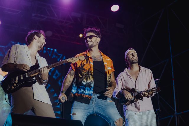 Éxitos, talento emergente y miles de asistentes se unen para celebrar el verano en LOS40 Playa Pop - 4, Foto 4