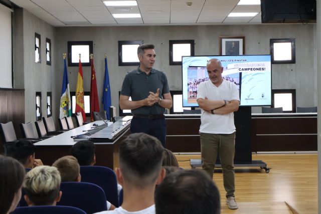 Antenas Moli CFS Pinatar es recibido en el Ayuntamiento tras ganar la Liga Benjamín - 1, Foto 1