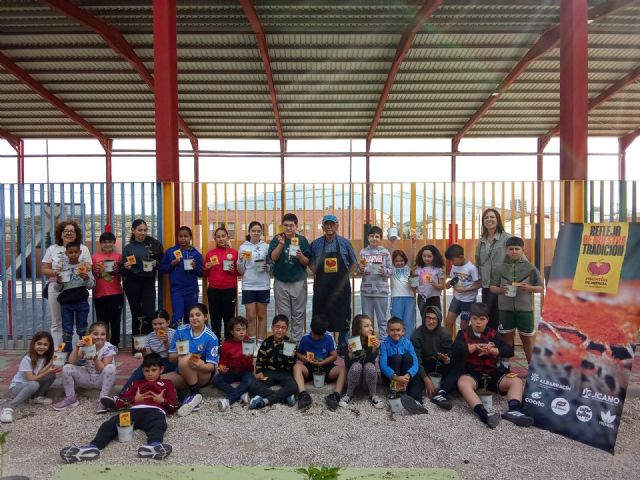 Más de un millar de alumnos de Primaria participan en un programa para conocer el Pimentón de Murcia - 4, Foto 4