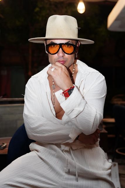 Cantante presenta “Agua Pa’ Este Calor”, el nuevo himno del verano - 2, Foto 2