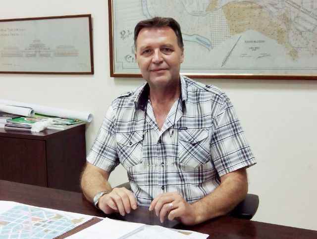 La Concejalía de Servicios intensifica los trabajos de reparación y mantenimiento en colaboración con otras áreas municipales - 1, Foto 1