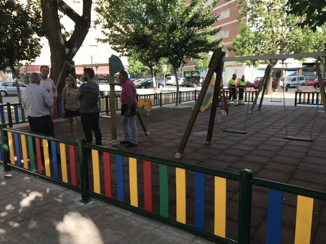 El barrio de Santa María de Gracia estrena una nueva zona de juegos infantiles de 140 metros cuadrados - 1, Foto 1