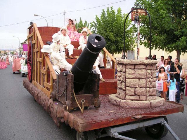 Unas fiestas rodadas: el desfile de carrozas - 4, Foto 4