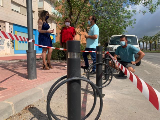 Murcia incrementa su red de aparcamientos seguros para bicicletas con la instalación de 400 nuevos soportes - 1, Foto 1