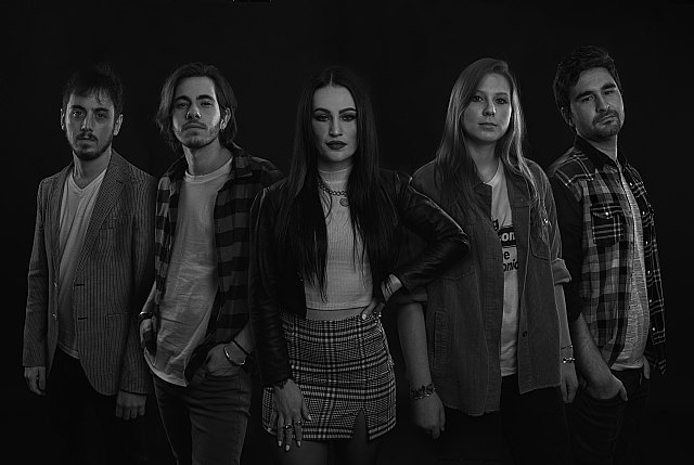 1000 Veces Mejor es el nuevo discodel grupo de rock CIVES, tras los adelantos de los singles Bang Bang, No Quiero y Dinamita - 1, Foto 1