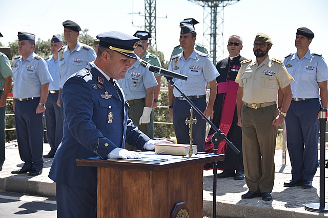 El comandante Juan Francisco Ortuño Ortuño toma posesión de la jefatura del Escuadrón de Vigilancia Aérea nº 13, Foto 1