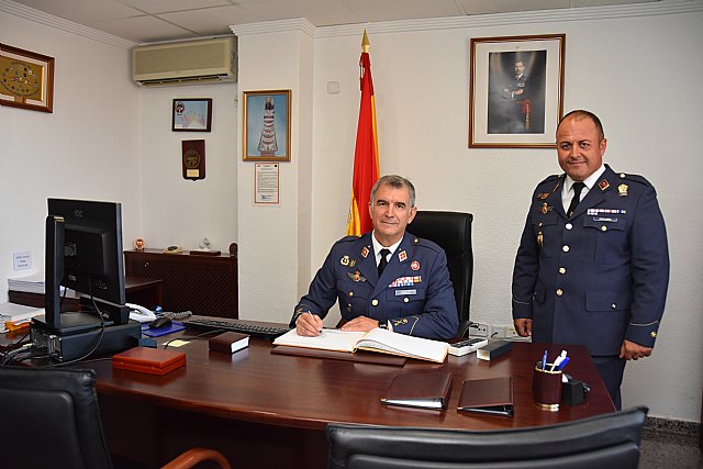 El comandante Juan Francisco Ortuño Ortuño toma posesión de la jefatura del Escuadrón de Vigilancia Aérea nº 13, Foto 2