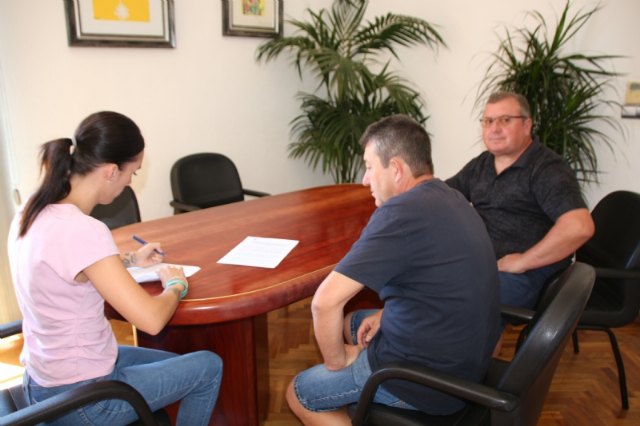 Firmado el convenio para el IV Encuentro de Vehculos Clsicos en Alhama de Murcia, Foto 2