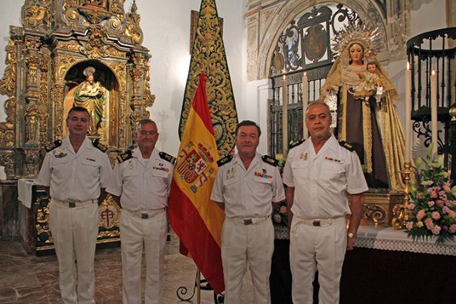 Entrega Bandera Nacional. Sevilla .En la festividad de Ntra Sra del Carmen,tuvo lugar en la iglesia de Santiago de Sevilla el acto de entrega de una Bandera Nacional - 4, Foto 4