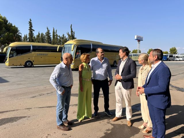 El Gobierno regional concede más de 24 millones de euros en ayudas a empresas para la renovación de sus flotas de transporte - 2, Foto 2
