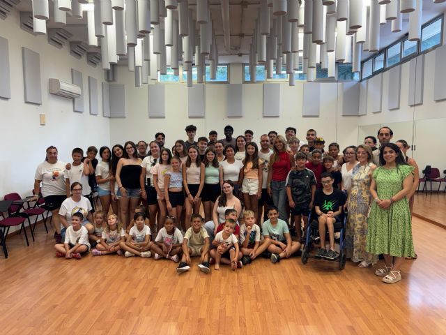 Medio centenar de menores de entre 5 y 16 años participan en la Escuela de Verano de Santiago y Zaraiche - 1, Foto 1