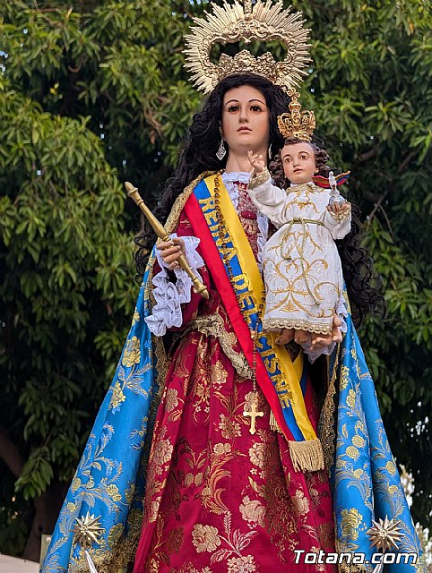 Totana honra a la Virgen del Cisne con una solemne misa y procesión, Foto 4