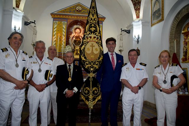 De la decadencia al brillo, el estandarte vuelve a lucir con todo su esplendor del Carmen de Calatrava de Sevilla - 2, Foto 2