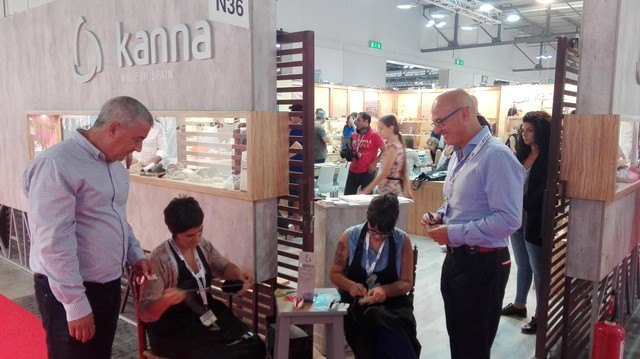 La Comunidad impulsa la industria del calzado regional con la organizacin por primera vez de una misin comercial a la feria ms importante del sector, Foto 1