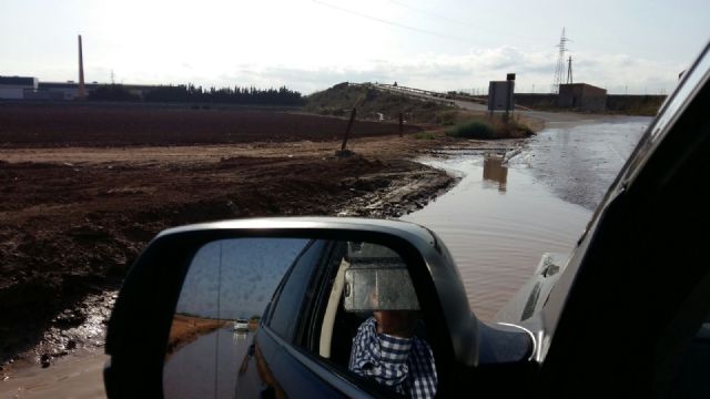 Cs advierte que el pésimo mantenimiento de las cunetas provoca la inundación en algunos tramos de carretera - 4, Foto 4