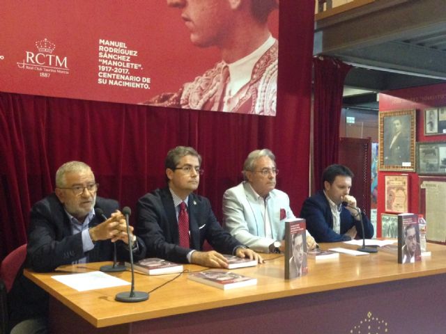 Un libro desgrana la vida del ilustre periodista y escritor cartagenero José Rodríguez y la influencia de la tauromaquia en sus escritos - 1, Foto 1