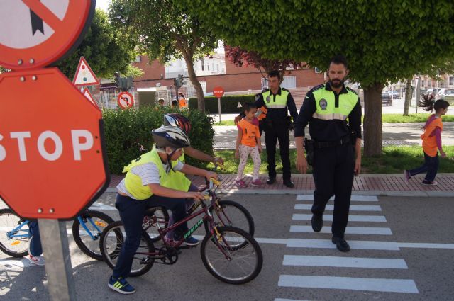 La Concejalía de Seguridad Ciudadana promoverá una campaña informativa sobre normas básicas del peatón y ciclista por las vías urbanas e interurbanas, dirigida a escolares
